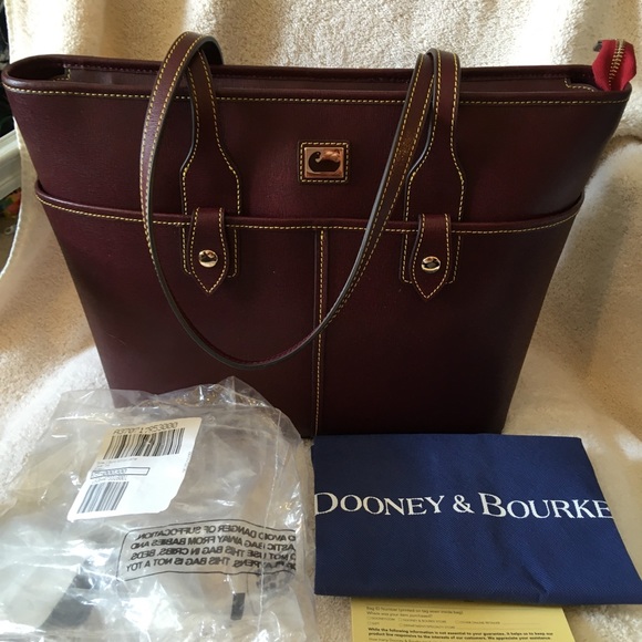 Dooney & bourke saffiano leather camden tote Clearance